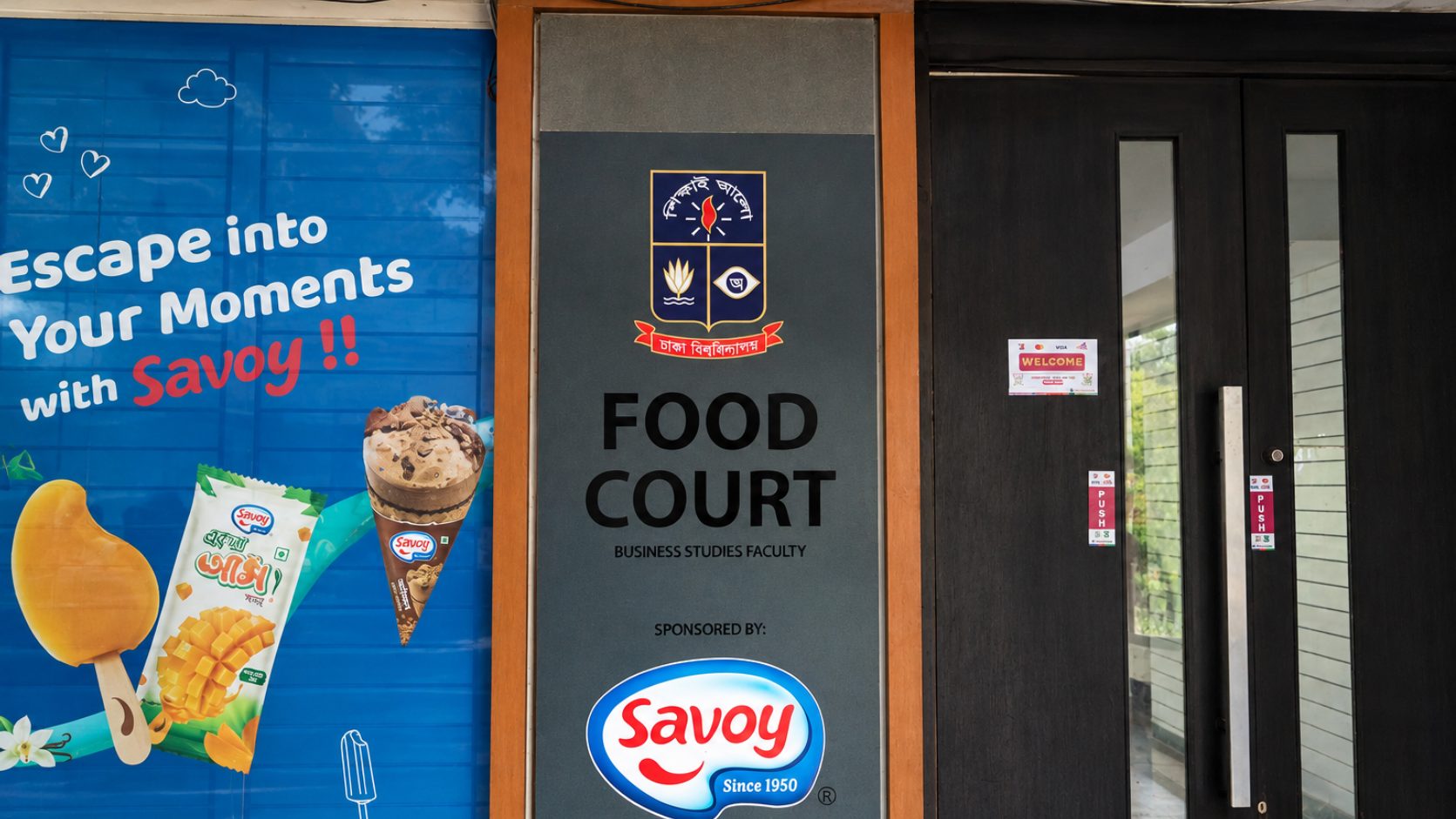 A Modern Food Court