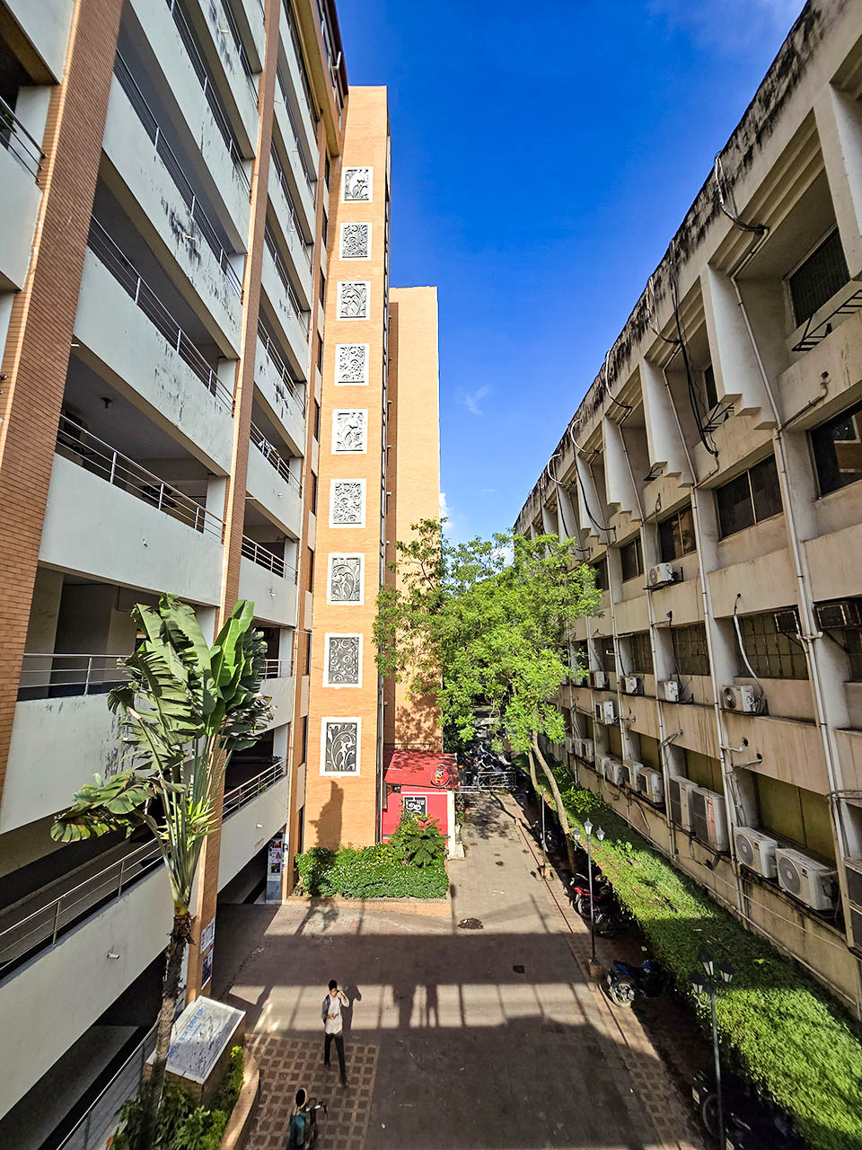 The Faculty of Business Studies · University of Dhaka